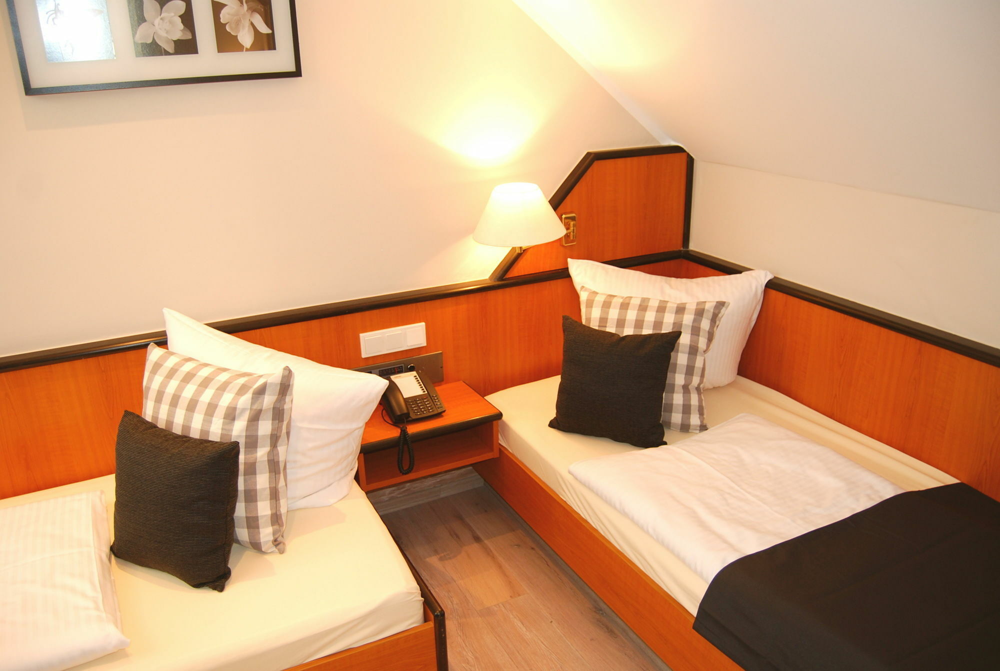 Hotel Am Martinsberg Andernach Eksteriør bilde