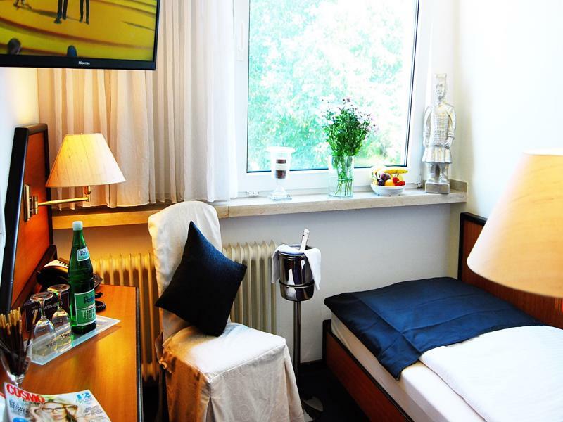 Hotel Am Martinsberg Andernach Eksteriør bilde